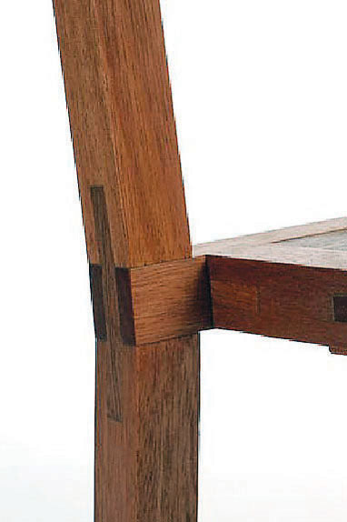 Izgled otvorenih žljebova sa umetnutim čepom