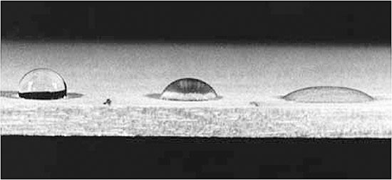 Slika 4: Testiranje površine drveta: water drop test