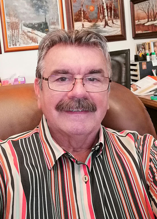 Mr Dragojlo Blagojević, glavni i odgovorni urednik časopisa DRVOtehnika