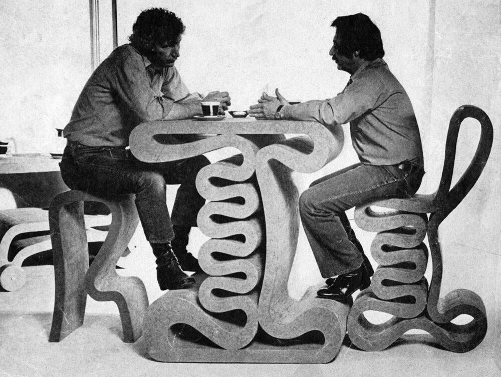 Većina modela nastala u periodu od 1969. do 1972. godine bila je veoma eksperimentalna i nije naišla na kasniju komercijalizaciju. Ipak, Geri je uspeo da pokaže da se od kartona mogu izraditi objekti visoke umetničke i funkcionalne vrednosti.