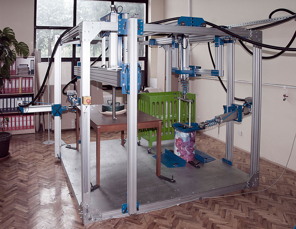 Univerzalni uređaj za kontrolisanje